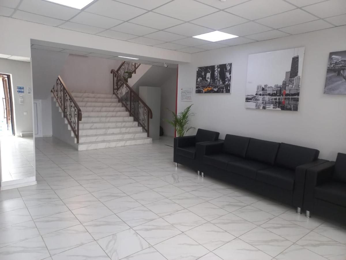 Atyraū Apec Hotel מראה חיצוני תמונה
