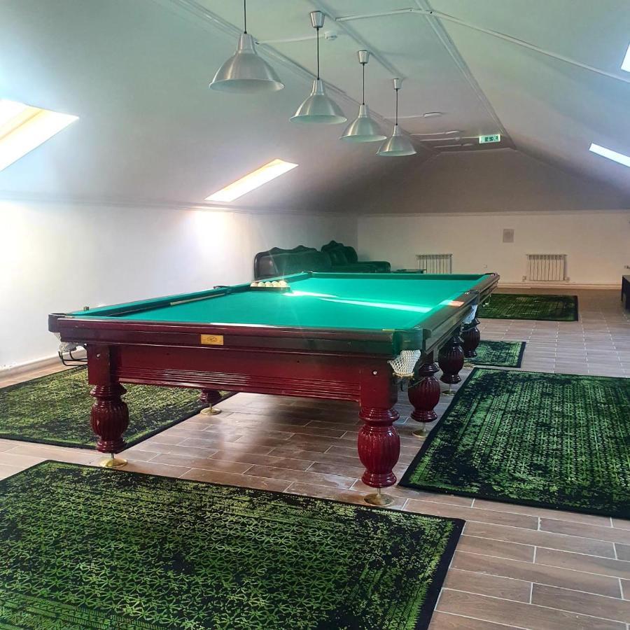 Atyraū Apec Hotel מראה חיצוני תמונה