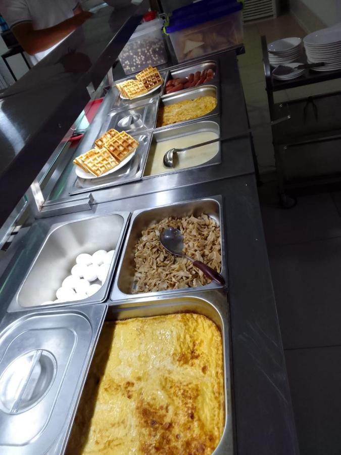 Atyraū Apec Hotel מראה חיצוני תמונה