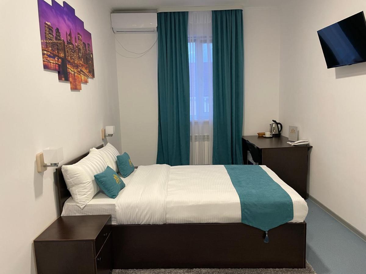 Atyraū Apec Hotel מראה חיצוני תמונה